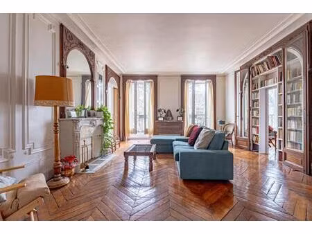 paris 18 • pigalle • 140m2 • viager occupé • homme 79 ans