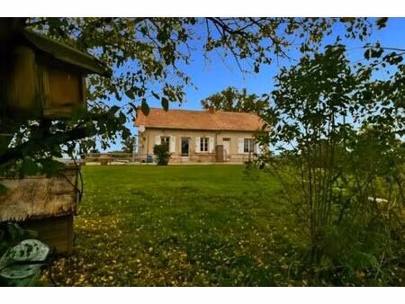 vente commerce 4 pièces 95 m² vallon-en-sully (03190)