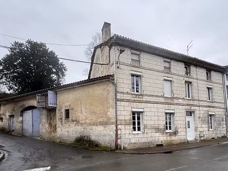 vente maison 9 pièces 210 m² à riberac (24600)  195 000 €