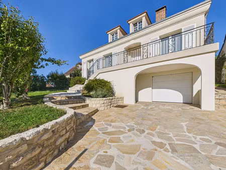 charmante maison familiale – 5 chambres – sous-sol total avec garage