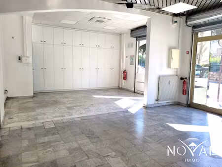 location local professionnel 96m² grasse 06130