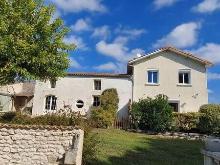 maison de luxe de 6 chambres en vente à barzan  nouvelle-aquitaine