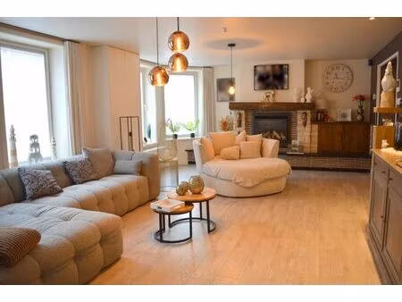 ruime woning met garage in het centrum van bellegem