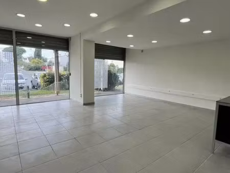 local commercial a louer