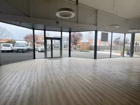 local commercial a louer