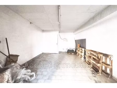 vente commerce 25 m² le grau-du-roi (30240)