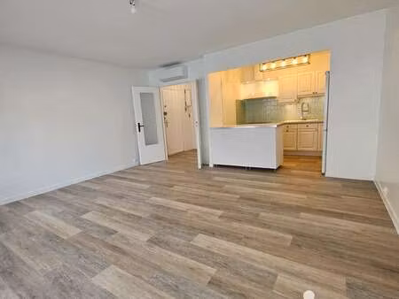 vente appartement 2 pièces à sainte-maxime (83120) : à vendre 2 pièces / 59m² sainte-maxim