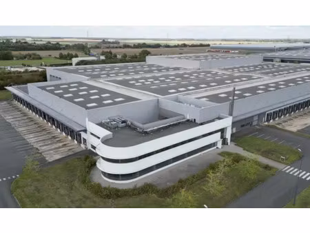 location entrepôt meung sur loire 45130