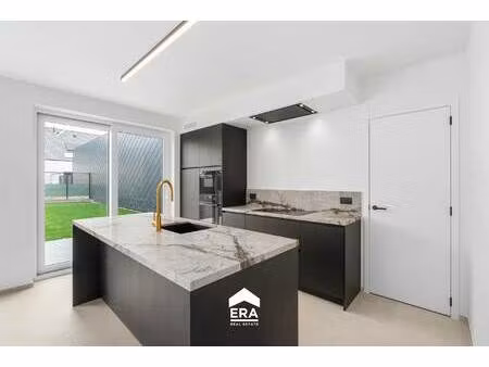 huis te koop in zwevezele met 4 slaapkamers