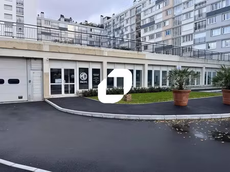 bâtiment indépendant aux portes de paris