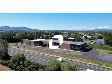 location local d'activités amberieux 69480