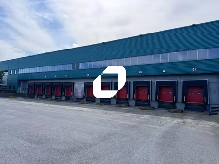 location entrepôt lauwin planque 59553