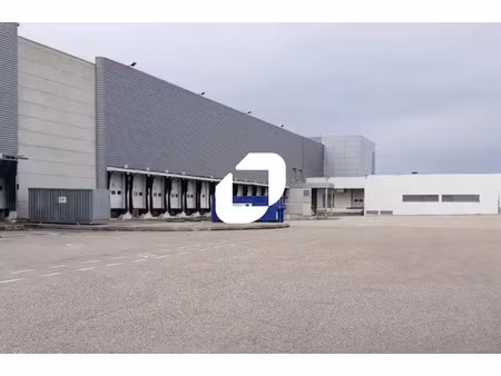 location entrepôt vaulx milieu 38090