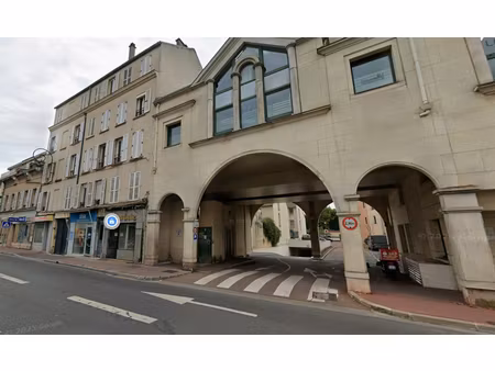 parking / box en sous-sol maisons laffitte