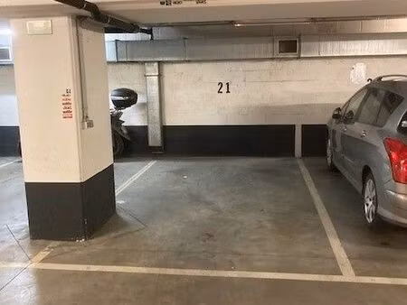 garage à louer à toison d'or 56 saint-gilles (vbd41856)