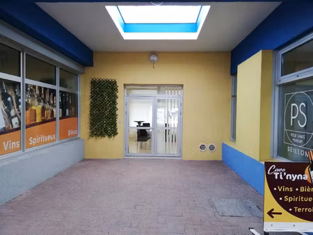 local commercial peronnas 42 m2