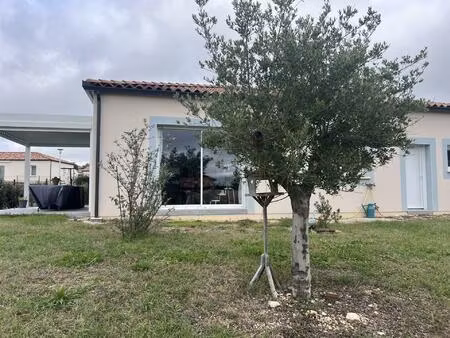 maison récente avec garage