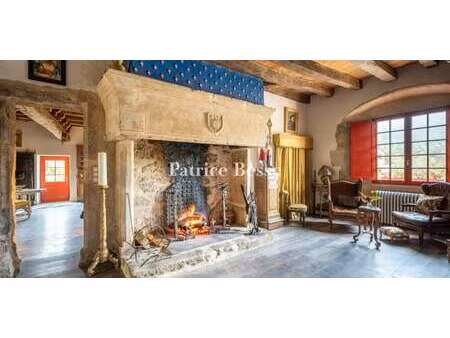 maison contemporaine avec jardin et terrasse autoire (46)