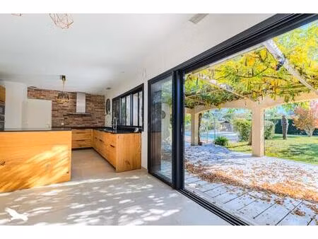 vente maison 6 pièces 153 m² arveyres (33500)