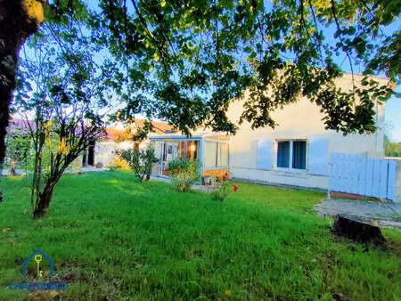 vente maison à sainte-hermine (85210) : à vendre / 137m² sainte-hermine