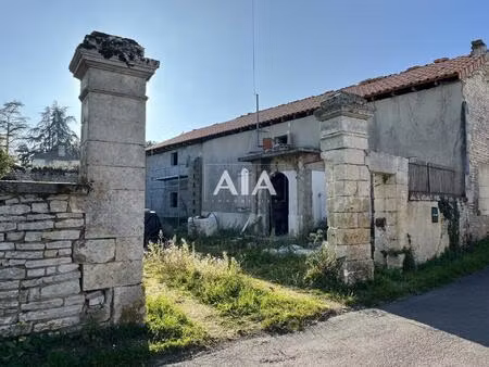 maison avec dépendance et jardin – fort potentiel de rénovation