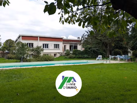 vente maison 8 pièces 202 m² à magne (79460)  388 000 €