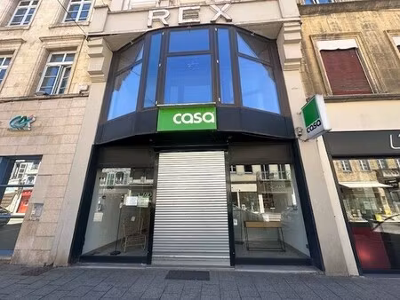 location local commercial 5 pièces