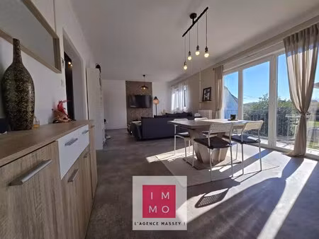 bel appartement 95m² avec jardin et garage