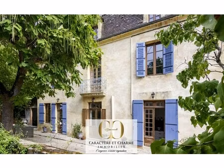 maison de luxe à vendre à beynac-et-cazenac
