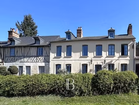 maison de luxe à vendre au le bec-hellouin