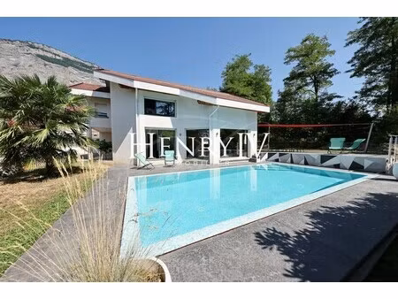 maison de luxe à vendre à biviers