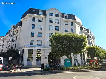 parking/box 13 m² la garenne colombes