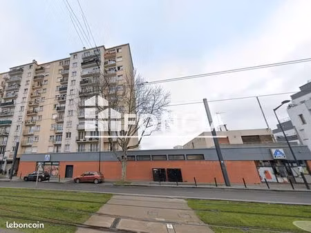 parking 12 m² epinay sur seine