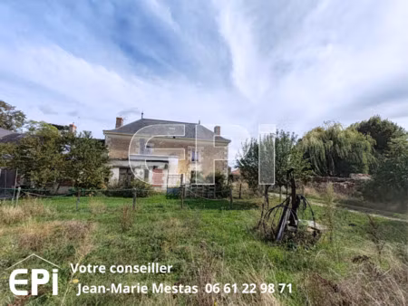 vente immeuble thouars (79100)
