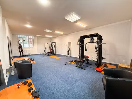 vente immeuble 1170 m² roye (80700)