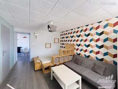 studio 1 pièce 30 m²