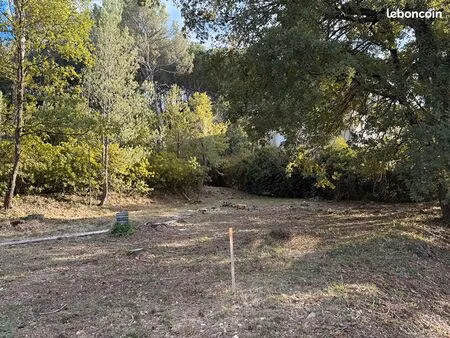 terrain 1328 m² la roque d antheron