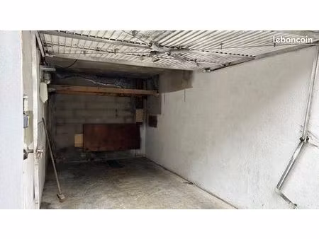 parking 12 m² marseille