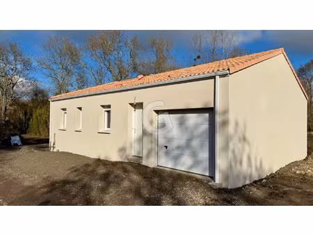 vente maison 4 pièces 82 m² la jonchère (85540)