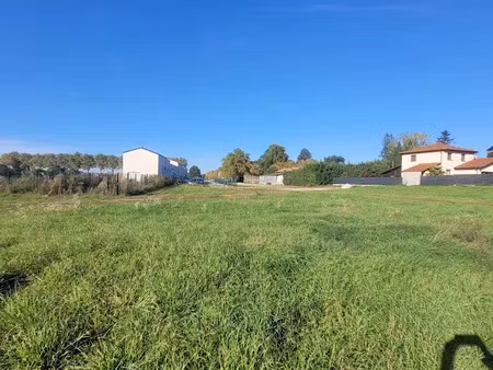 vente terrain 812 m² à ambérieux-en-dombes (01330)  170 000 €