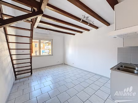 grand studio avec place de parking privative !