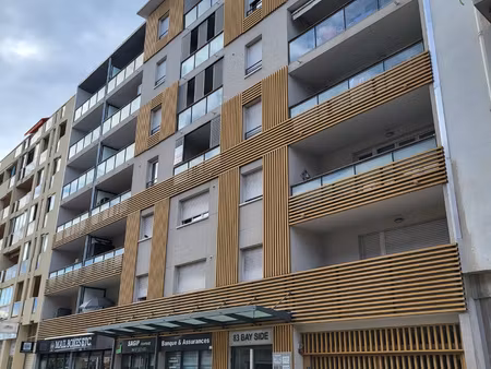 cros de cagnes - a louer box pmr fermé de plain-pied