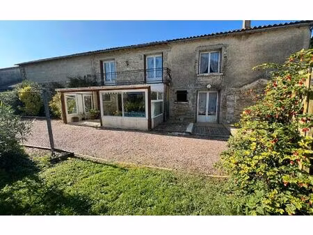 maison paizay-naudouin-embourie 174 m² t-7 à vendre  107 000 €