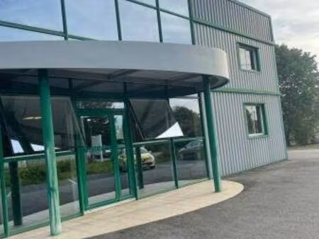 local d'activités à vendre