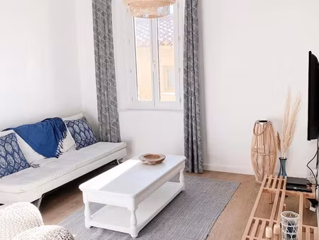 location meublée appartement 3 pièces 52 m² à port-vendres (66660)  680 €