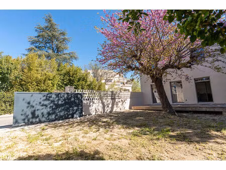 vente maison 5 pièces  104.60m²  nîmes