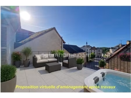immeuble de plus de 250 m² à rénover - potentiel de 4 à 5 appartements à créer à preuilly 