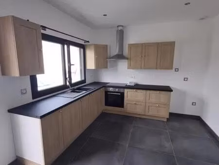 maison plain-pied 72m2  2 chambres  parking  jardin