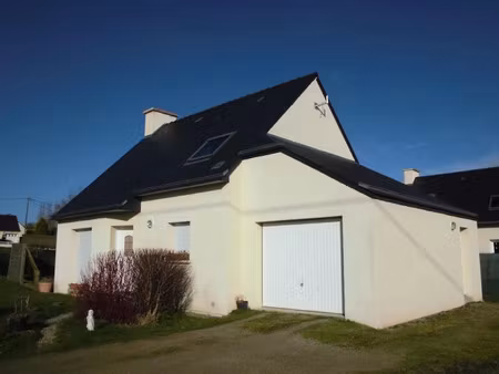 location maison 5 pièces 80 m² à plumelin (56500)  740 €