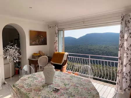 vente appartement 4 pièces 112 m² à bagnols-en-forêt (83600)  276 000 €